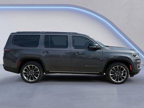 2023 Jeep Wagoneer Series III
