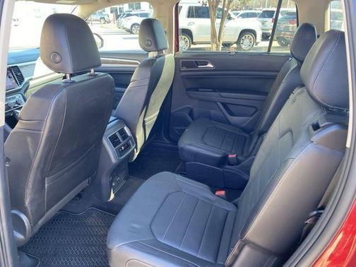 2018 Volkswagen Atlas 3.6L SEL Premium