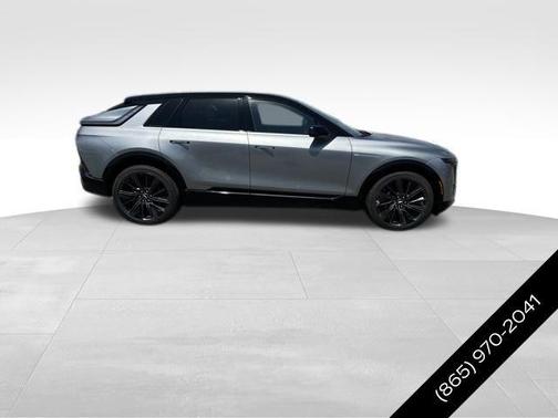 2025 Cadillac LYRIQ Sport