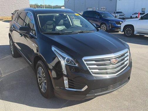 Stellar Black Metallic 2017 Cadillac XT5 Luxury
