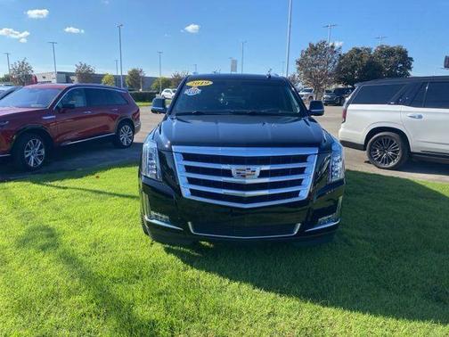 2019 Cadillac Escalade Luxury