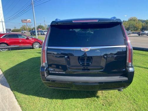 2019 Cadillac Escalade Luxury