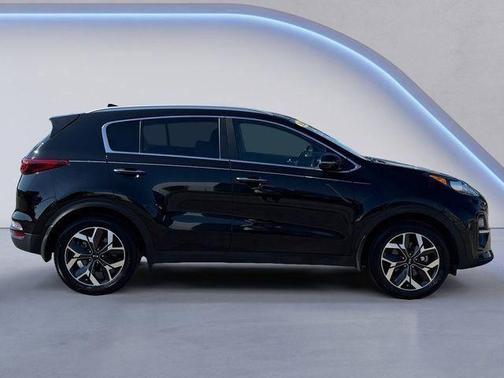 2020 Kia Sportage EX