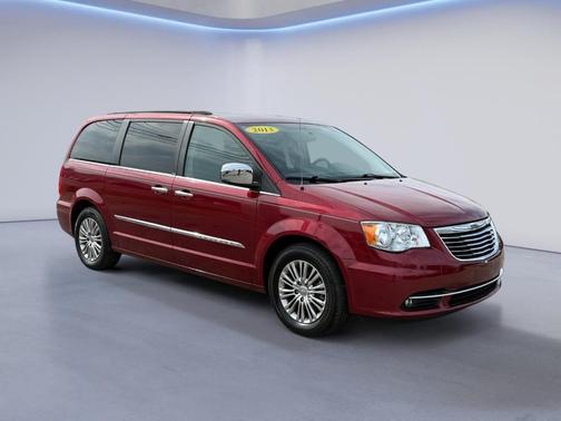 2013 Chrysler Town & Country Touring-L