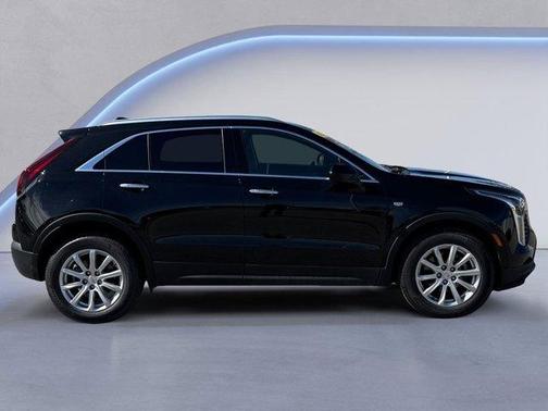 2022 Cadillac XT4 Luxury