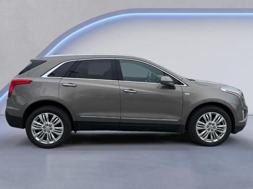 2018 Cadillac XT5 Premium Luxury