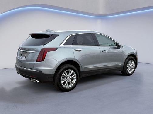 2025 Cadillac XT5 Luxury
