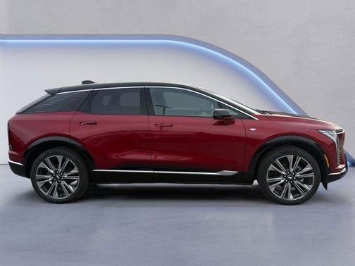 2026 Cadillac OPTIQ Premium Luxury