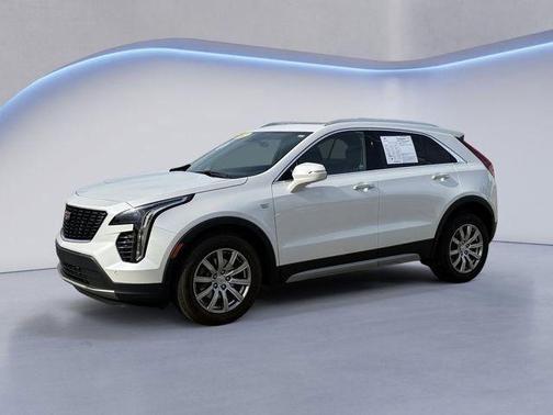 2022 Cadillac XT4 Premium Luxury