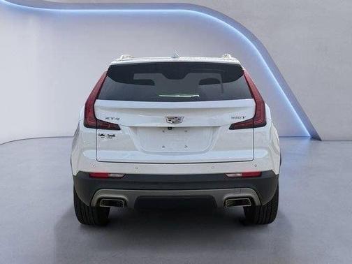 2022 Cadillac XT4 Premium Luxury