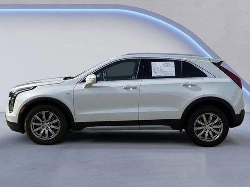 2022 Cadillac XT4 Premium Luxury