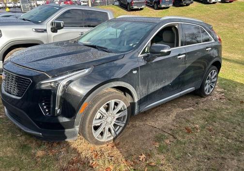 Stellar Black Metallic 2023 Cadillac XT4 Premium Luxury