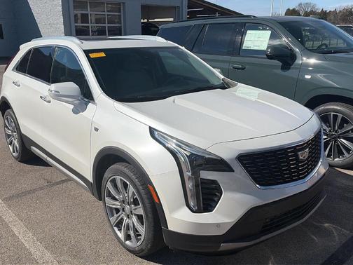 2023 Cadillac XT4 Premium Luxury