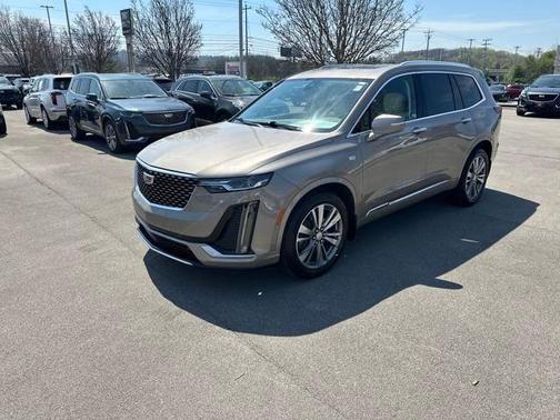 2022 Cadillac XT6 Premium Luxury FWD