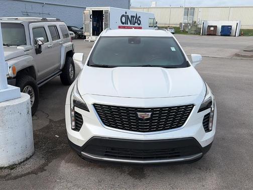 2022 Cadillac XT4 Premium Luxury