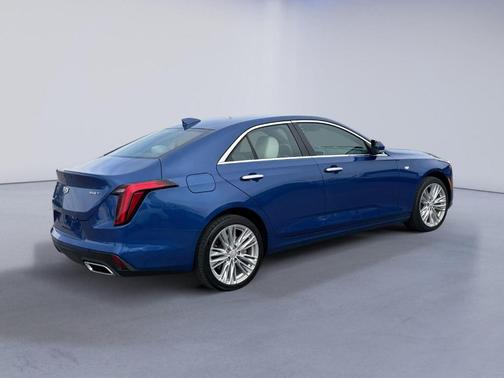 2023 Cadillac CT4 Premium Luxury
