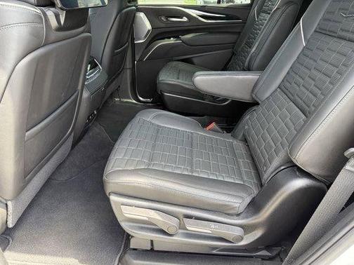 2024 Cadillac Escalade Standard