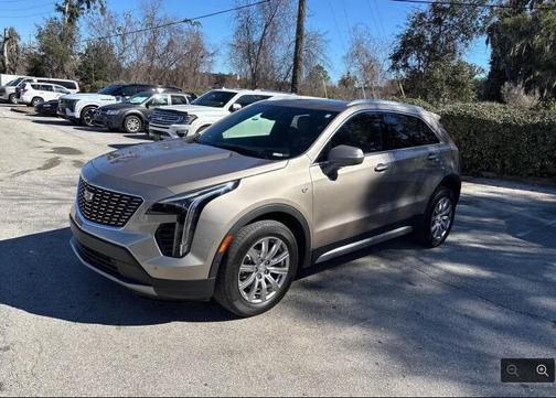 2023 Cadillac XT4 Premium Luxury