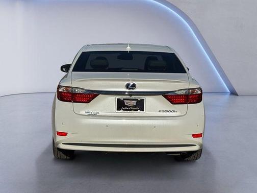 2014 Lexus ES 300h Base