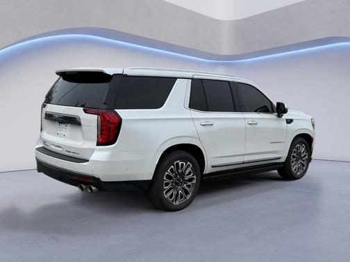 White Frost Tri-Coat 2023 GMC Yukon Denali Ultimate
