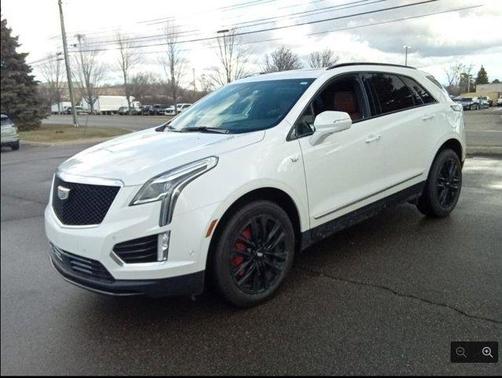 2023 Cadillac XT5 Sport