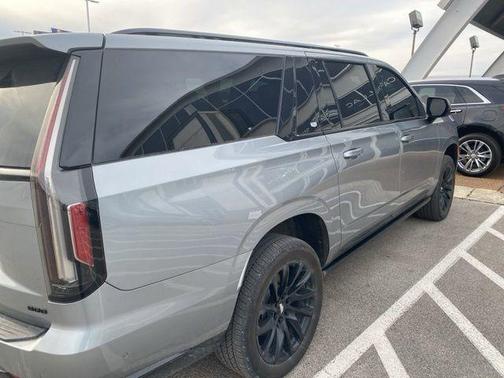 2024 Cadillac Escalade ESV Sport