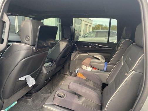 2024 Cadillac Escalade ESV Sport