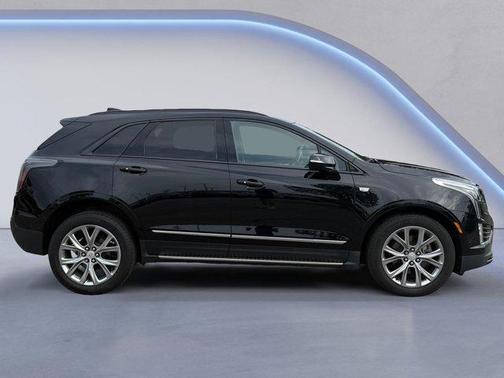 Stellar Black Metallic 2020 Cadillac XT5 Sport