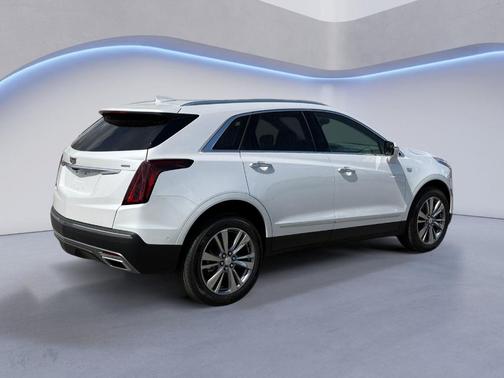 Crystal White Tri-Coat 2026 Cadillac XT5 Premium Luxury