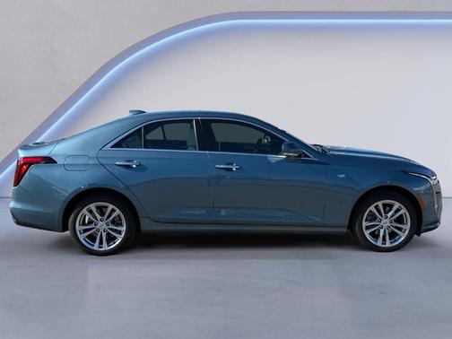 2023 Cadillac CT4 Luxury