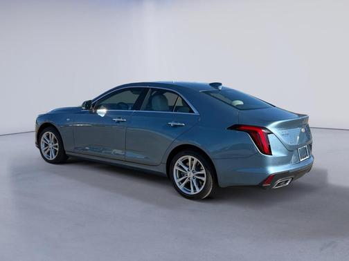 2023 Cadillac CT4 Luxury