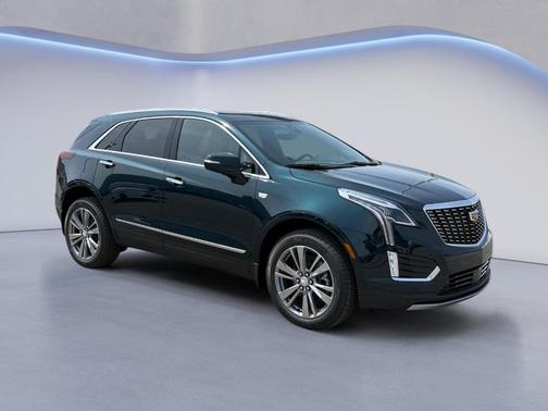 Emerald 2026 Cadillac XT5 Premium Luxury