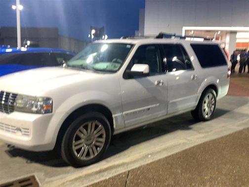 2013 Lincoln Navigator L