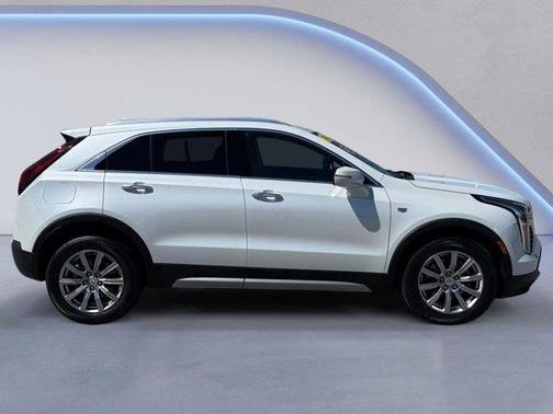 2021 Cadillac XT4 Premium Luxury
