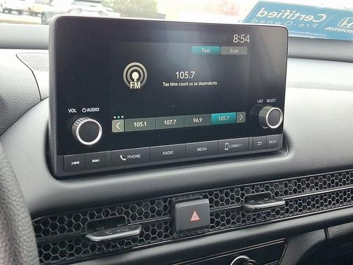 Platinum White Pearl 2025 Honda HR-V