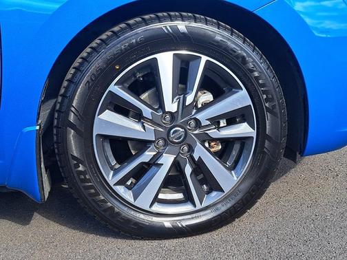 2022 Nissan Versa SV