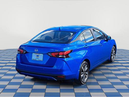 2022 Nissan Versa SV