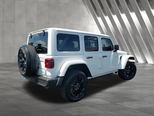 2024 Jeep Wrangler 4xe Sahara