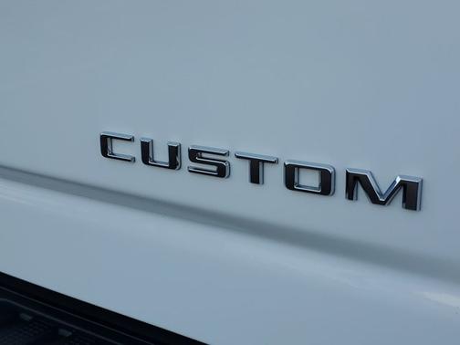2024 Chevrolet Silverado 2500 Custom