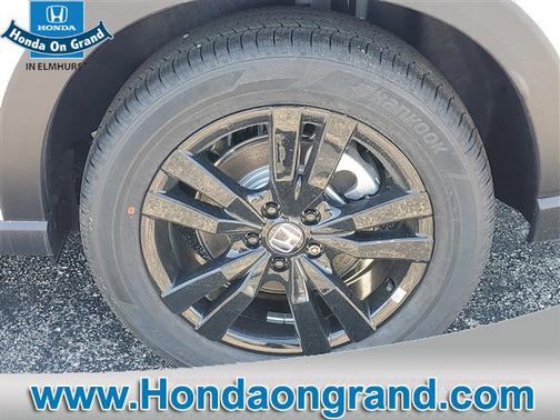 Platinum White Pearl 2026 Honda HR-V Sport