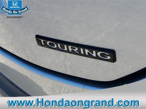 Solar Silver Metallic 2026 Honda Pilot Touring S