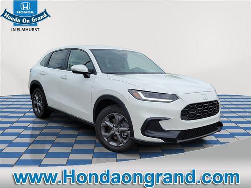 Platinum White Pearl 2027 Honda HR-V LX
