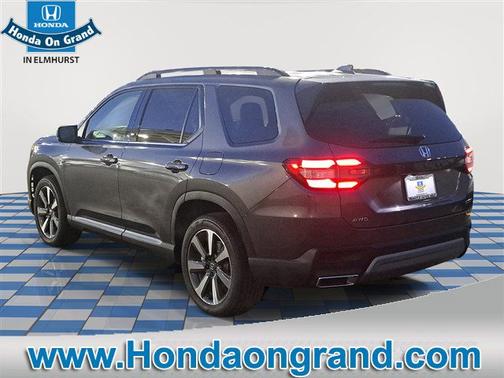 2025 Honda Pilot Touring