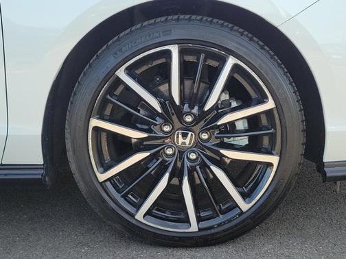 White 2023 Honda Accord Hybrid Touring