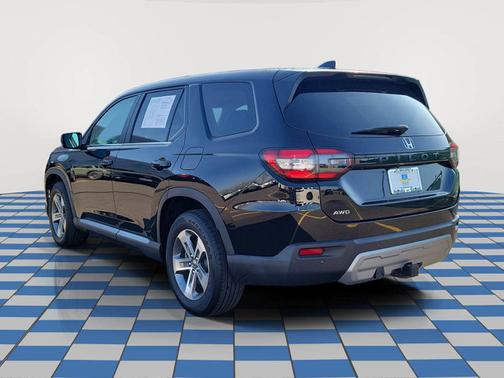 2023 Honda Pilot EX-L 7 Passenger