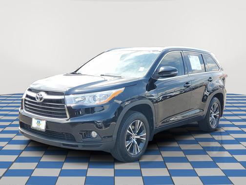 MIDNIGHT BLACK ME 2016 Toyota Highlander XLE