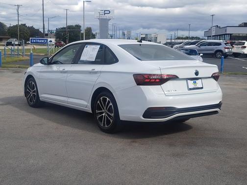 2024 Volkswagen Jetta Sport