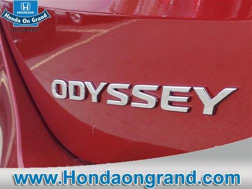 Radiant Red Metallic II 2026 Honda Odyssey EX-L