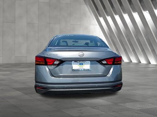 2024 Nissan Altima 2.5 S