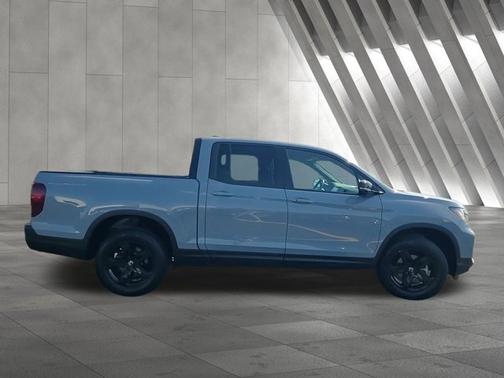 2022 Honda Ridgeline Black Edition